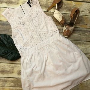 🌸3/$20 Beautiful White Line Eyelet Dress